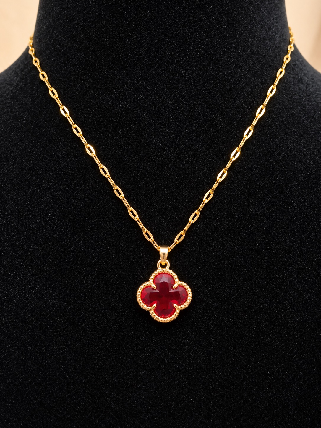 Collar estilo Alhambra